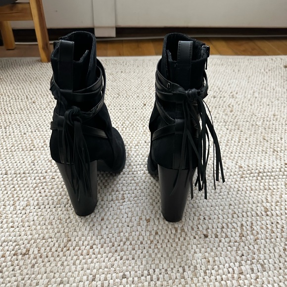 Steve Madden Gaybel Bootie - Picture 5 of 7